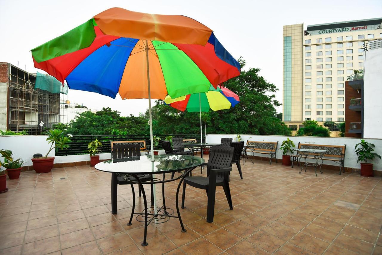 Studio Serviced Apartments Near Fortis Hospital Gurgaon Bagian luar foto