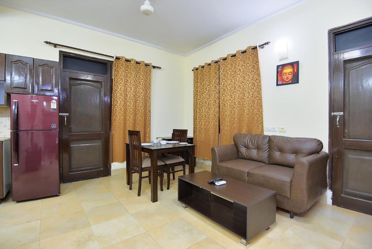 Studio Serviced Apartments Near Fortis Hospital Gurgaon Bagian luar foto
